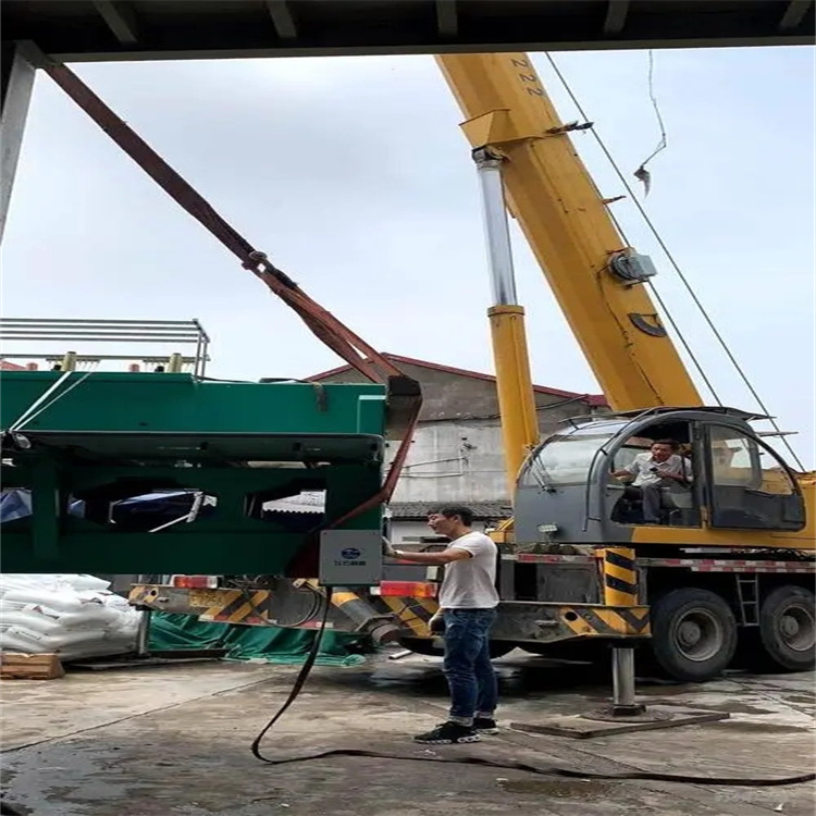 布拖大吨位吊车租赁应急保障方案|化解突发吊装需求难题